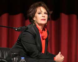 Hülya Koçyiğit... "ÖMER LÜTFÜ AKAD YOLUMU AÇAN USTAMDI!"