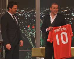 "Beyaz Show"... BEYAZ ARTIK "10 NUMARA"!