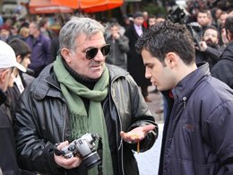 "Karayel Poyraz"... LEVENT İNANIR HEM YÖNETİYOR HEM OYNUYOR...