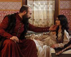 "Muhteşem Yüzyıl"... KANUNİ 8 BÖLÜMDÜR PRENSES İLE HÜRREM ARASINDAN ÇIKAMADI!