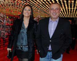 Demet Akbağ`ın zor günleri... EŞİ HASTANEYE KALDIRILDI!..