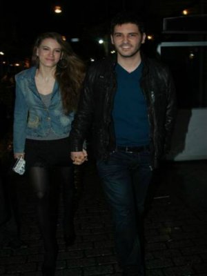 Tolgahan Sayışman,Serenay Sarıkaya...BÜYÜK AŞK YENİDEN Mİ BAŞLIYOR!