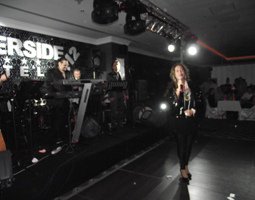 Nazan Şoray? YILBAŞI GECESİ SAHNELERE DÖNDÜ; PİR DÖNDÜ !..