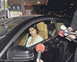 Yıldız Tilbe...ÖNCE TERÖR ESTiRDi SONRA ÖZÜR DiLEDi!