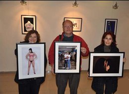 Bu çağda bu kafa... İZMİR'DE SERGİ SANSÜRLENDİ!..