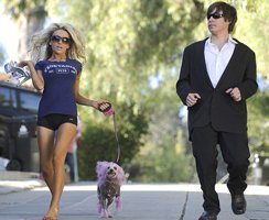 Courtney Stodden ?  BU SPOR MU STRİPTİZ Mİ?