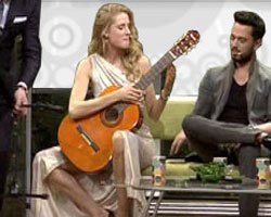 Wilma Elles... FRİKİK ÖTESİ POZ!