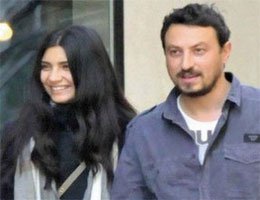 Tuba Büyüküstün-Onur Saylak...İKİZLERE İSİM KONDU!