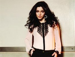 Merve Boluğur... REKLAM YILDIZI OLMA YOLUNDA!