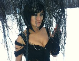 Tuğba Özay? KLİBİNİ MÜZİSYEN HALUK ÖZKAN YÖNETTİ...