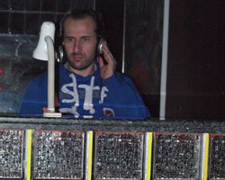 DJ Musti... ÜNLÜ DJ İLK GECESİNDE ŞARKILARI KARIŞTIRDI!