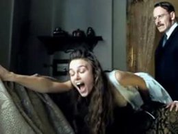 Keira Knightley... SEKS SAHNELERİNE AYNA KARŞISINDA ÇALIŞIP YÖNETMENİNE İZLETMİŞ...