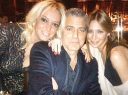 Saba Tümer... GEORGE CLOONEY'LE YANYANA!...