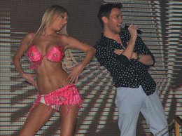 Sinan Akçıl?  "HER AN BİR İZMİRLİYE AŞIK OLURSAM ŞAŞIRMAYIN"?