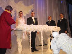 Eser Cevahir-Ebru Gizem Köseoğlu... MUHTEŞEM BİR DÜĞÜNLE EVLENDİLER!