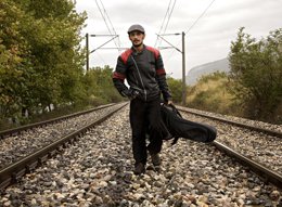 Barkın Tarım? "ŞARKI SÖYLEMEK BÜTÜN FİKİRLERİMİ ÇIRILÇIPLAK SOYUYOR"