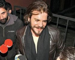 Tolga Karel... YİNE ALKOL, YİNE VUKUAT, ÇOCUĞUNA BÖYLE Mİ ÖRNEK OLACAK?