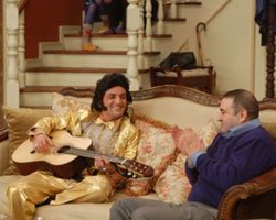 Ersin Korkut... "ALEMİN KRALI"NDA ELVİS PRESLEY OLDU!