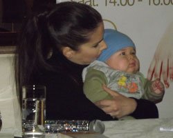 Tuğba Özerk... ŞEHİR ŞEHİR GEZİYOR!