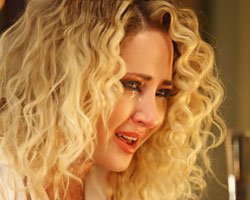 Pınar Aylin... GÖZYAŞLARINA ENGEL OLAMADI!