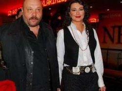 Ayçin İnci-Ahmet Mümtaz Taylan.... BİR BOŞANMA HABERİ DAHA!