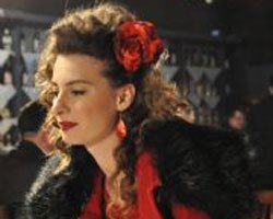 Tuğba Ünsal... KONSOMATRİS OLDU!