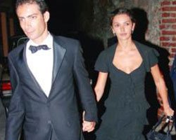 Hande Ataizi... 24 SAATTE BİTEN EVLİLİĞİN SIRRINI NİHAYET AÇIKLADI!