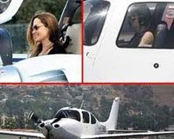 Anjelina Jolie... HEP BİR ADIM ÖNDE, KENDİ UÇAĞINI KENDİ KULLANIYOR!