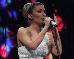 İrem Derici... KONSERLERİ TEK TEK İPTAL OLUYOR VE ZARAR EDİYOR!..