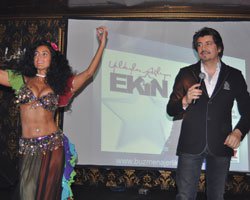 Ekin... ''YILDIZLAR AĞLIYOR '' ALBÜMÜNE DANSÖZLÜ TANITIM!