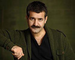 Hüseyin Turan... "HAVA BULANIYOR" ŞARKISINA İDDİALI KLİP!