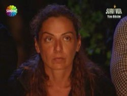 "Survivor Ünlüler-Gönüllüler"... SÜRPRİZ ELEME, SİBEL TÜZÜN ELENDİ!