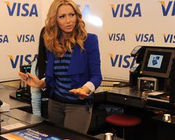 Hadise... KASA BAŞINA GEÇTİ!