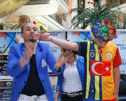 Rıfat Yılmaz... SAÇTAN STAT YAPTI!