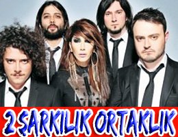 Hande Yener-Grup Seksendört... SÜRPRİZ BERABERLİK...