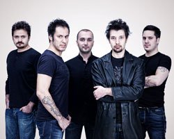 Maskara... TÜRKÇE SÖZLÜ HARD ROCK "20ONİKİ"!