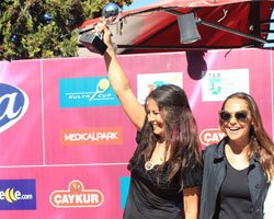 Filiz Taçbaş... HÜLYA AVŞAR'A MEYDAN OKUMUŞTU, KUPAYI KAZANDI!