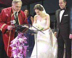 Ata Demirer-Özge Borak... ONLAR ERDİ MURADINA; EVLENDİLER!..