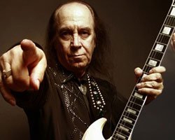 Erkin Koray... AMERİKA ERKİN BABA'YI KEŞFETTİ!