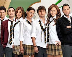 "Arka Sıradakiler"... DİZİ SETİNDE ÖLÜMLÜ KAZA!