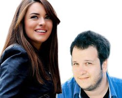 Şahan Gökbakar... ARADIĞI 'AŞK'I EZGİ MOLA'DA BULDU!