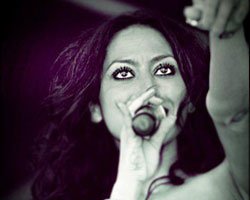 Peri Aziz...ALBÜMÜ İLE YAZA HAZIR!