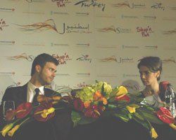 Kıvanç Tatlıtuğ-Songül Öden... DUBAİ'DE BÜYÜK İLGİ!