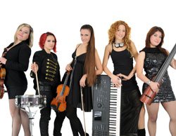 Tuğçe Renda... KURDUĞU KADINLAR ORKESTRASIYLA EUROVİSİON'A GÖZ DİKTİ!