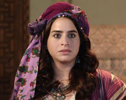 Büşra Pekin... MUHTEŞEM YÜZYIL'DA HAREM'İN YENİ MİSAFİRİ!