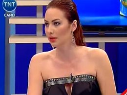 Aylin Coşkun... SEKSİ OLAN HERŞEYE VARIM!..