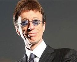 Robin Gibb... BEE GEES GRUBU'NUN SOLİSTİ HAYATINI KAYBETTİ!