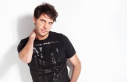 Özdeğer Erçin... "AŞK RÜZGARI"NI YAKALAYIN!