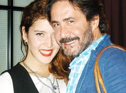 Hakan Mericliler-Senem Kuyucuoglu... TAZE SEVGİLİLERİN MUTLULUK POZU...