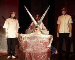 "İzmir Akkademi Tiyatro"... HASTALIK HASTASI